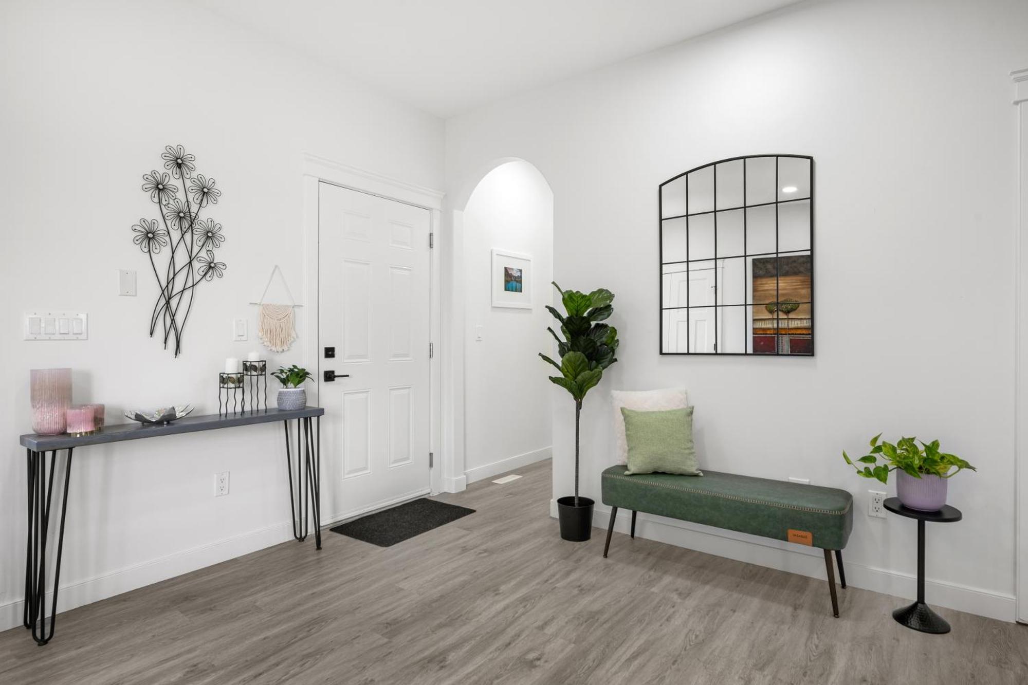 Luxury Lakeview Home - 2500Sqft Of Private Space With 5 Beds, 4 Bath, 2 Living Rooms, Kitchen, Ac, Jacuzzi, 18-Min To Airport, 20-Min To Downtown, 80-Min To Banff YYC Dış mekan fotoğraf